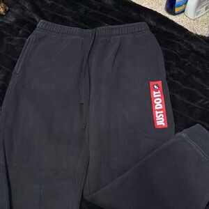 men’s sweatpants